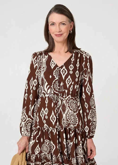Izabel London Brown Printed Tiered V-Neck Knee Length Dress - 14 Image 4