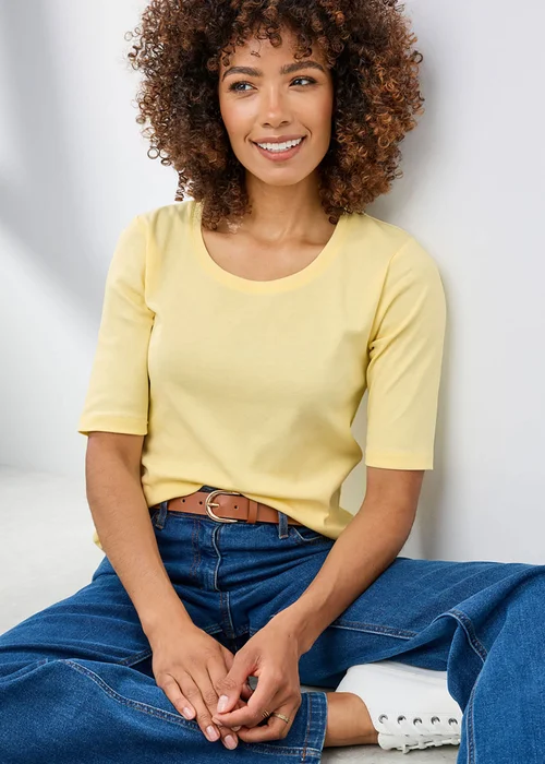Cotton Traders Pale Yellow Wrinkle Free 1/2 Sleeve Scoop Neck Top - 18 Image 2