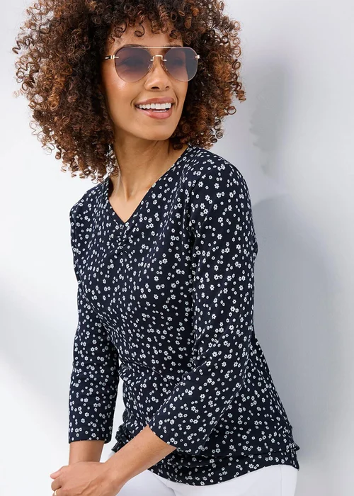 Cotton Traders Navy Wrinkle Free 3/4 Sleeve V Neck Ruched Printed Top - 20 Image 1