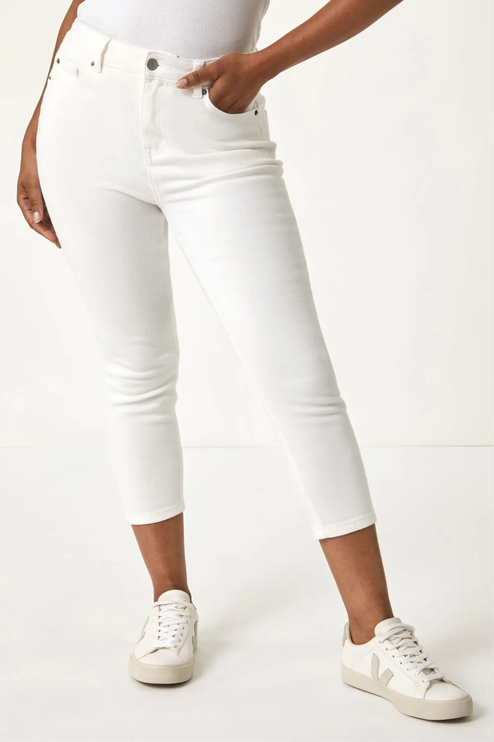 Roman White Petite Slim Crop Stretch Jeans - 18 Image 4
