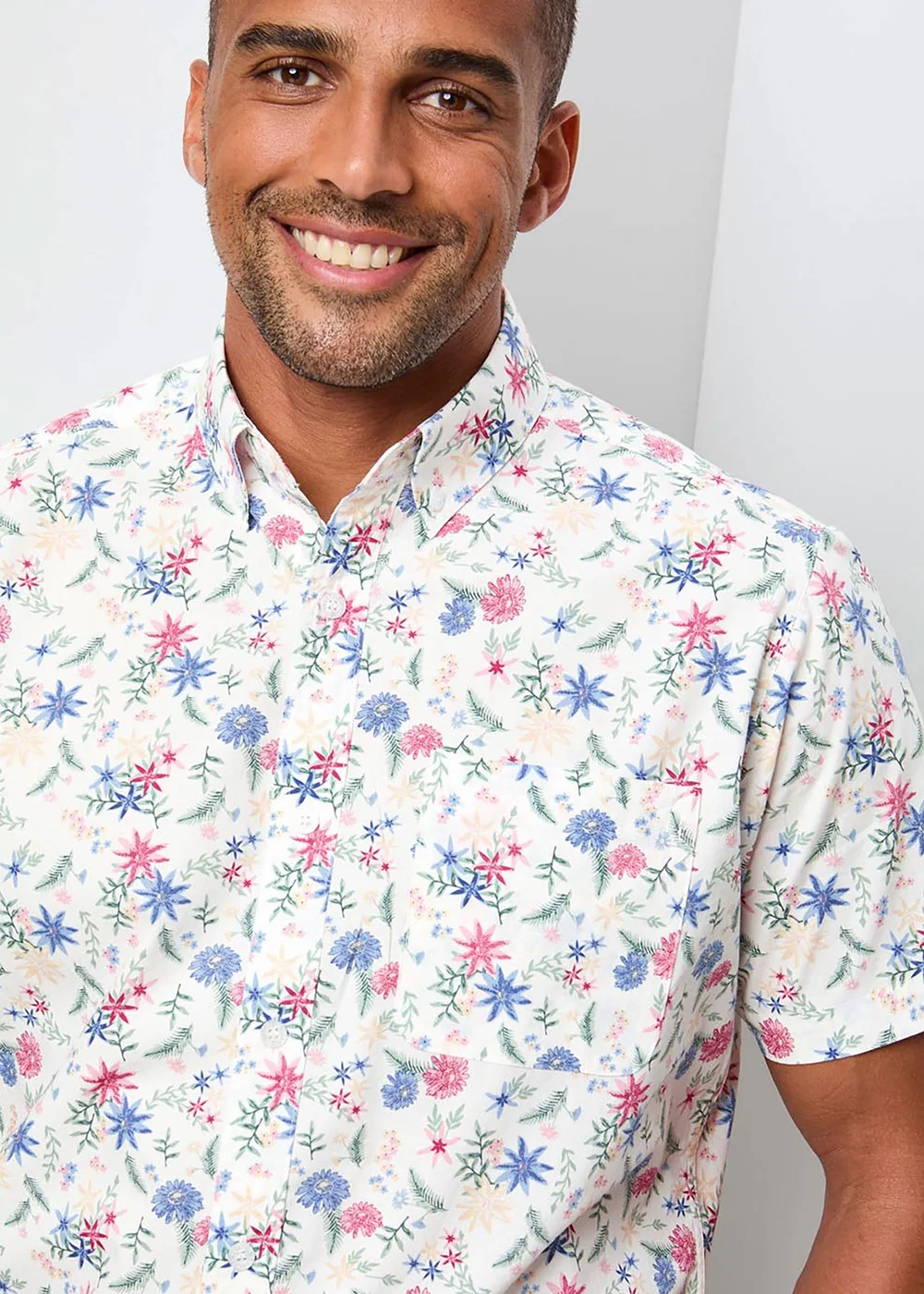 Cotton Traders White Short Sleeve Classic Poplin Print Shirt - 2XL Image 3