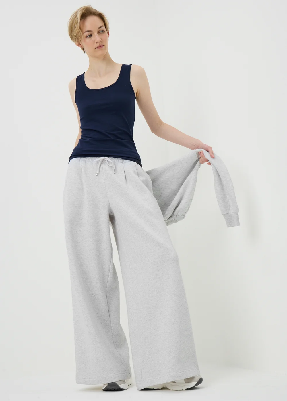 Grey Extreme Wide Leg Jogging Bottoms - L Image 1