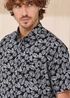 Cotton Traders Black Signature Short Sleeve Soft Touch Print Shirt - 3XL Image 3