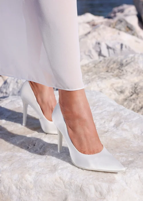 Linzi Solemate Bridal Ivory Satin Court Heels - Size 7 Image 1