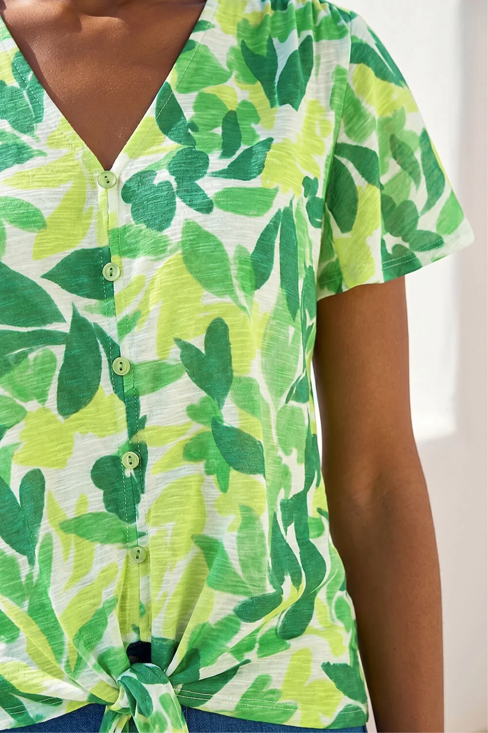 Roman Green Leaf Print Tie Front Top - 18 Image 3