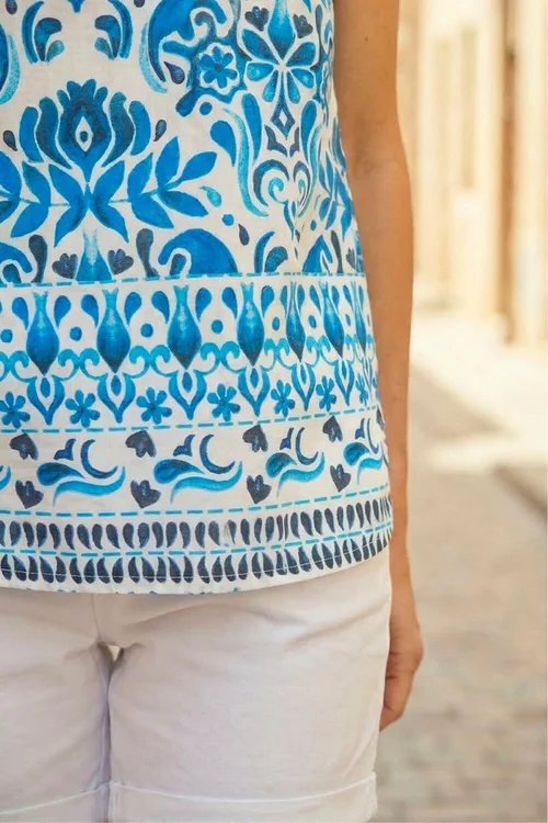 Roman Blue Floral Border Print V-Neck Top - 10 Image 4