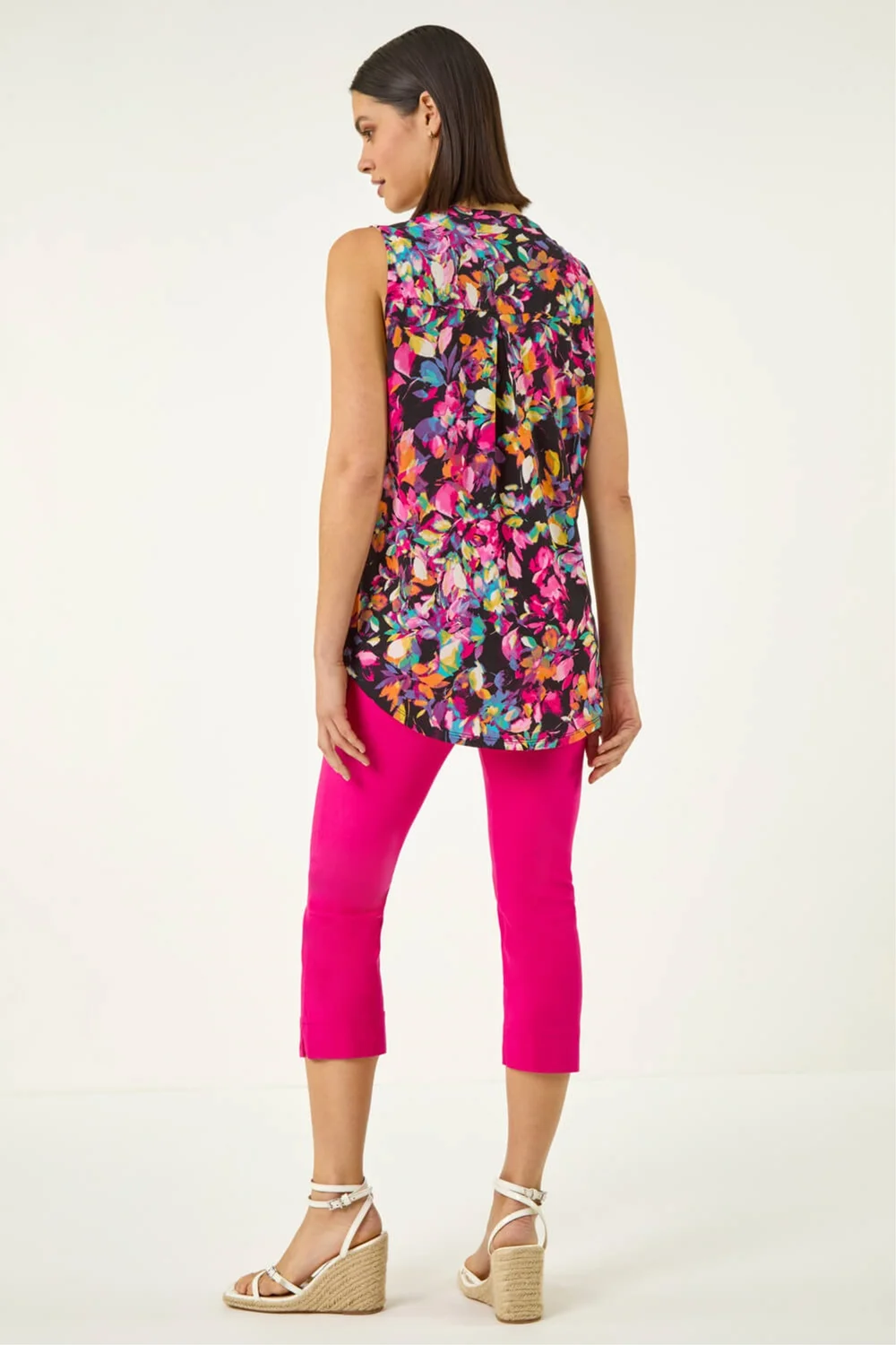 Roman Black Abstract Print Stretch Vest Top - 16 Image 4