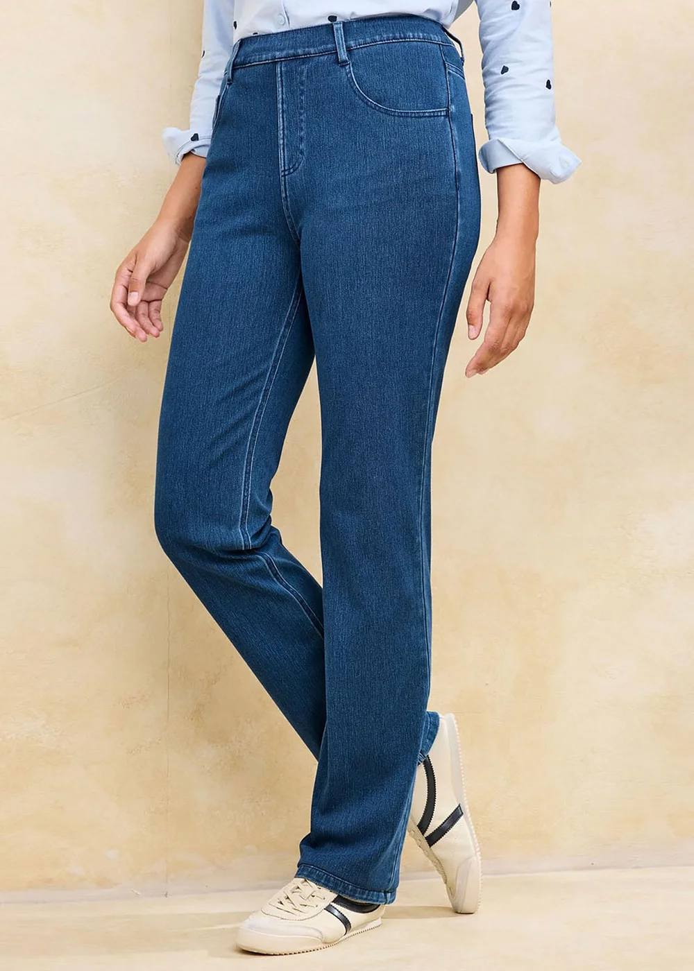 Cotton Traders Stonewash Stretch Jersey Denim Straight Leg Pull On Trousers - 18/L29 Image 1