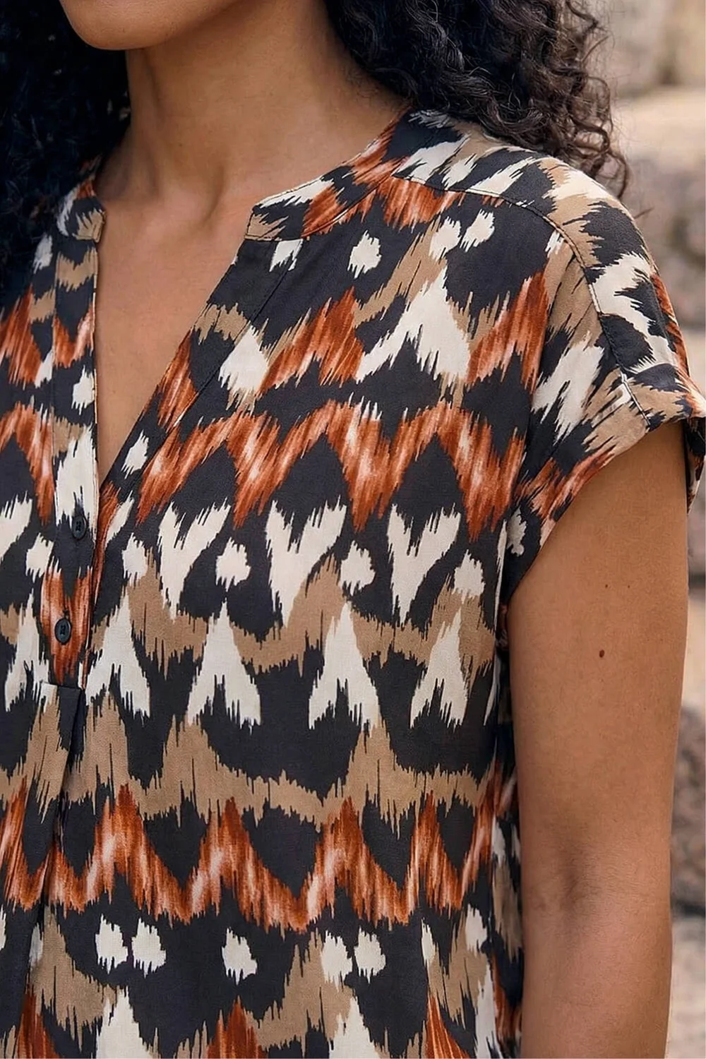 Roman Black Abstract Print Stretch Top - 10 Image 4