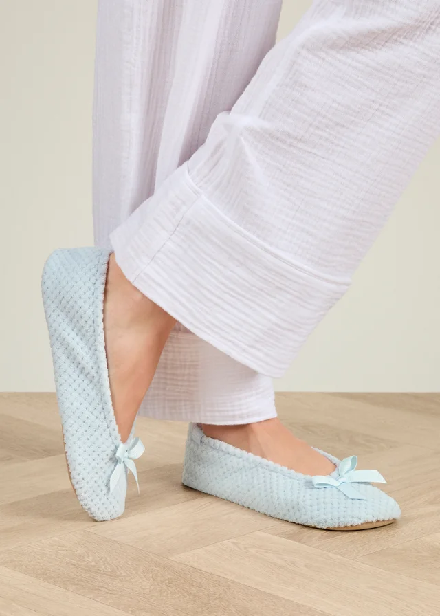 Totes Isotoner Pastel Blue Popcorn Ballet Slippers