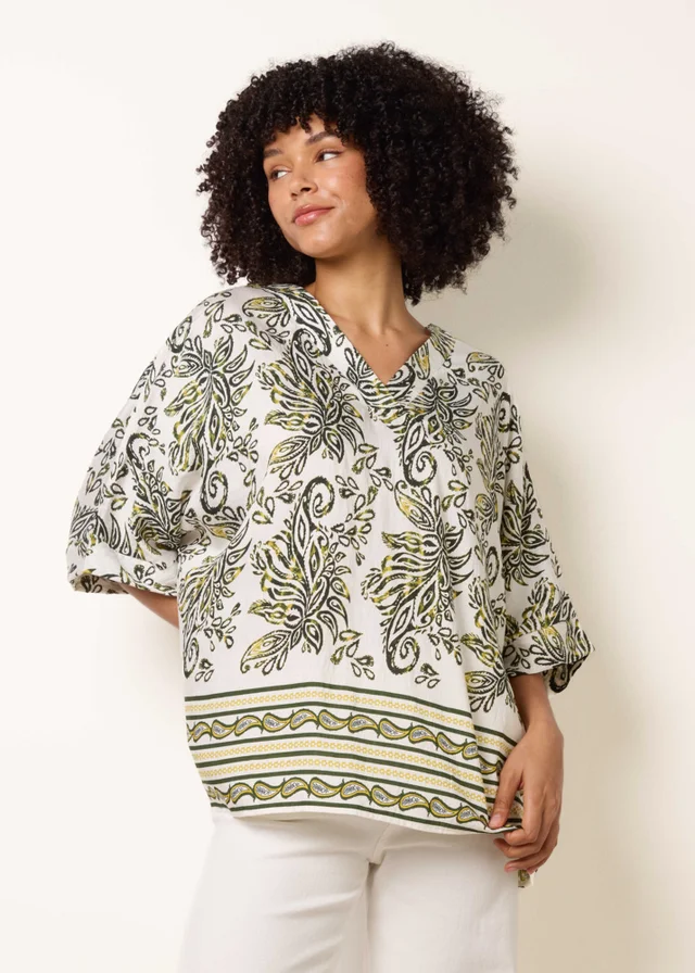 Blue Vanilla White Boxy Short Sleeve Printed Top
