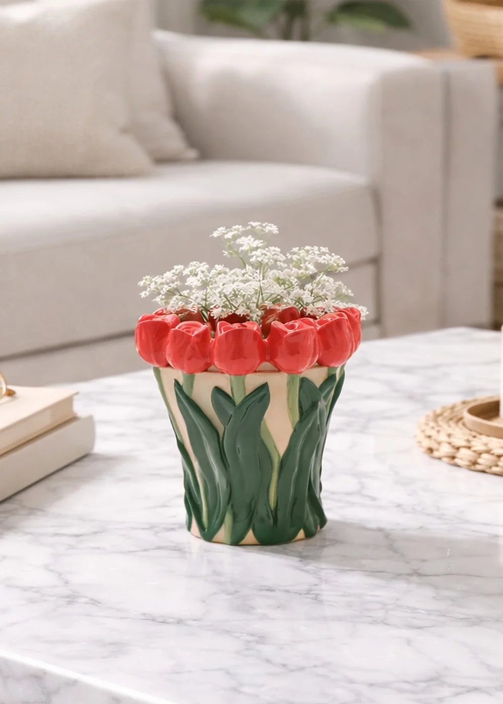 The Cottage Garden Red & Green Vase Tulip - One Size Image 1