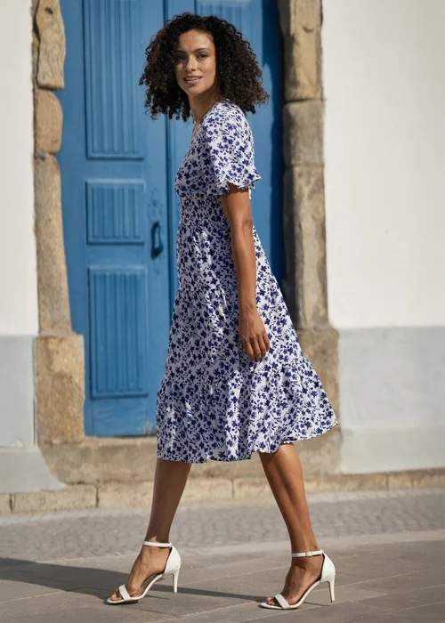 Yumi Blue Floral Ruched Waist Midi Dress With Angel Sleeves - 8 Image 2