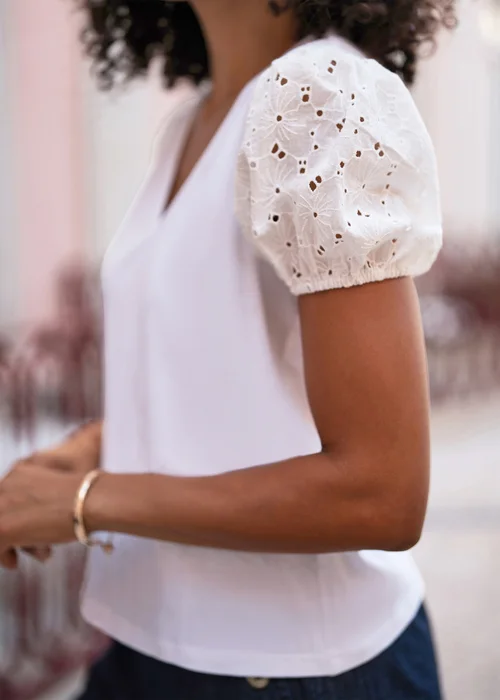 Yumi White Cotton Jersey T-Shirt With Lace Sleeves - 8 Image 3
