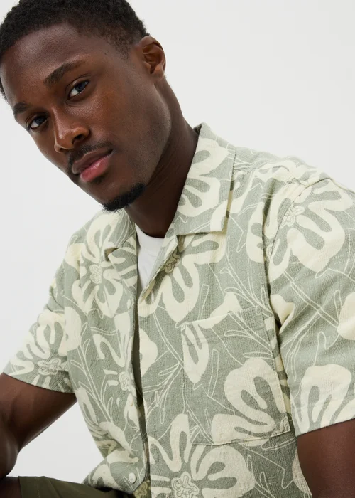Sage Green Floral Shirt - S Image 3