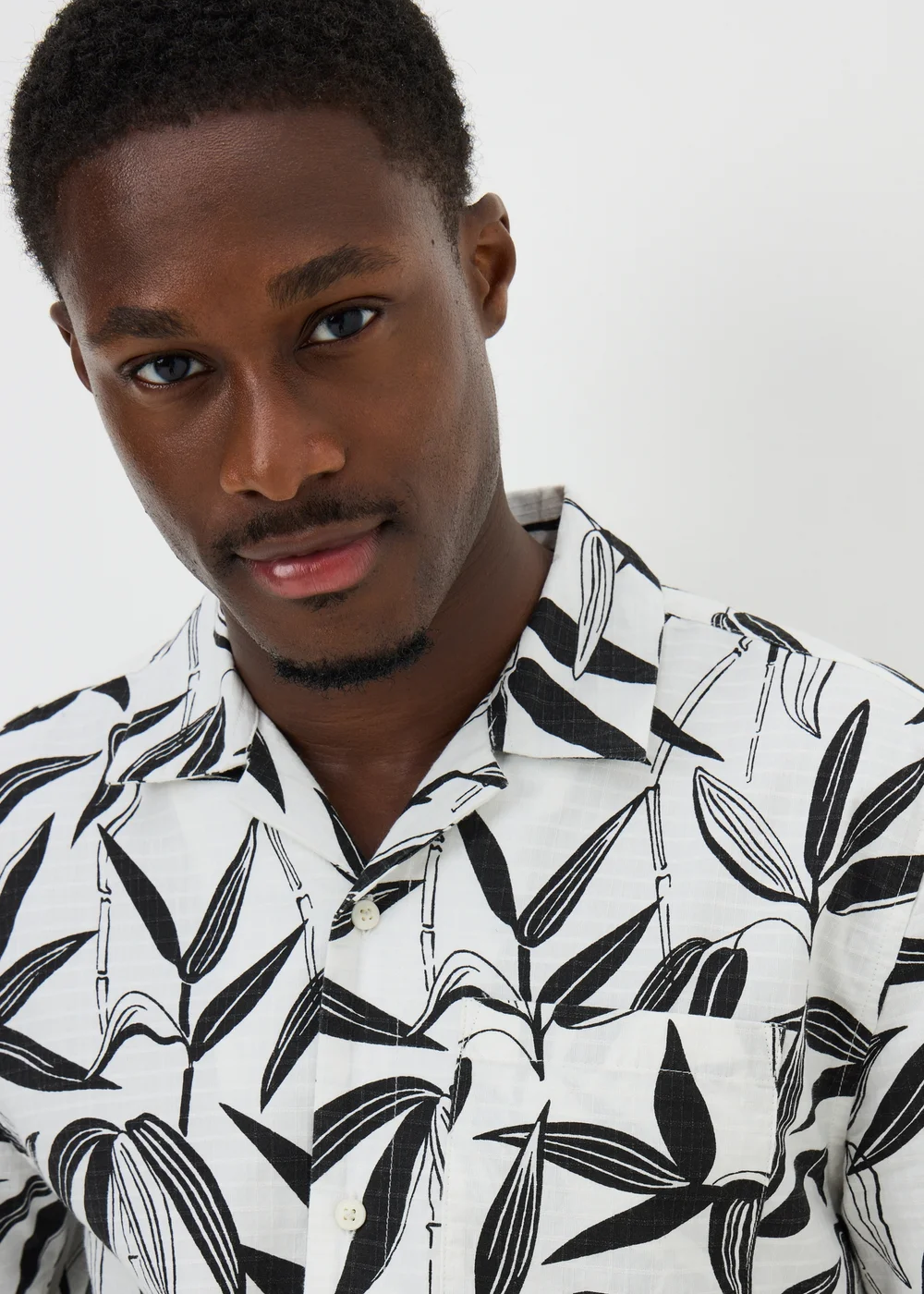 Ecru Foliage Printed Shirt - M Image 3