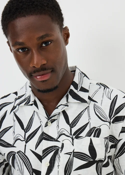 Ecru Foliage Printed Shirt - M Image 3