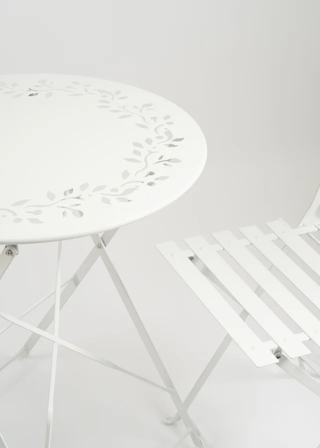 Scottish Everlastings White Metal Bistro Set
