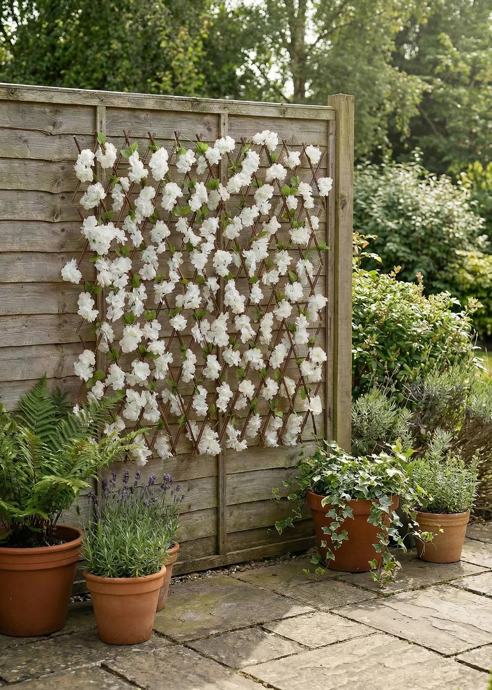 Scottish Everlastings White Blossom Expanding Trellis with LED Lights (170x90cm) - One Size Image 3