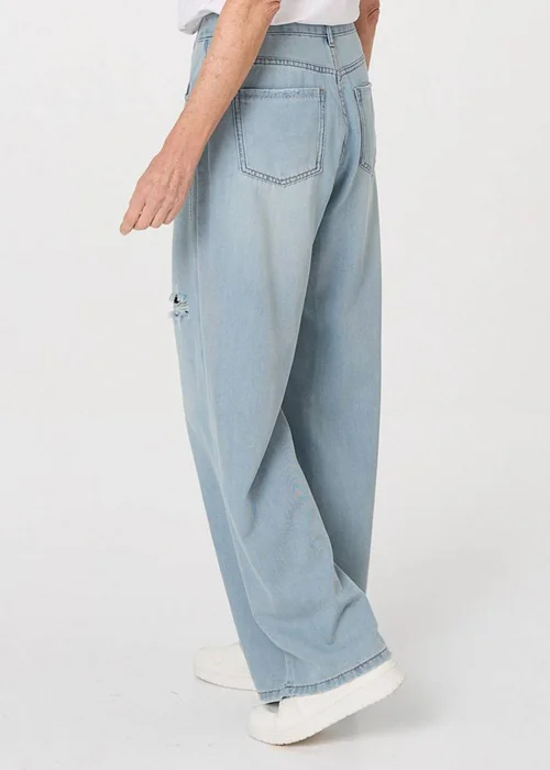 Izabel London Blue High Waist Ripped Detail Relaxed Jeans - 16 Image 4