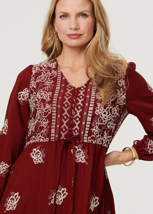 Izabel London Red Embroidered Long Sleeve Midi Dress - 8 Image 3