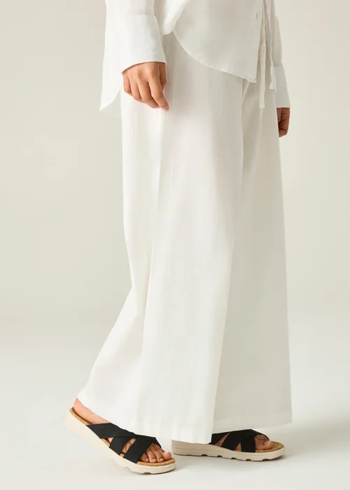 Regatta Black Cassie Sandals - 7 Image 3