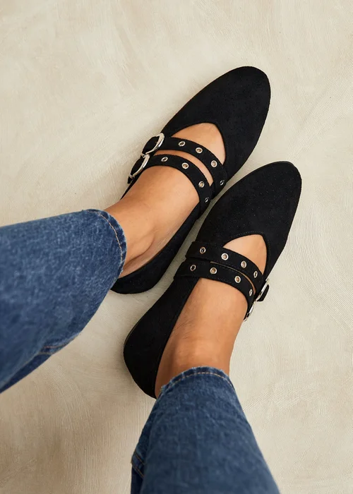 Linzi Rogue Black Ballet Flats With Eyelet Detail - 4 Image 6