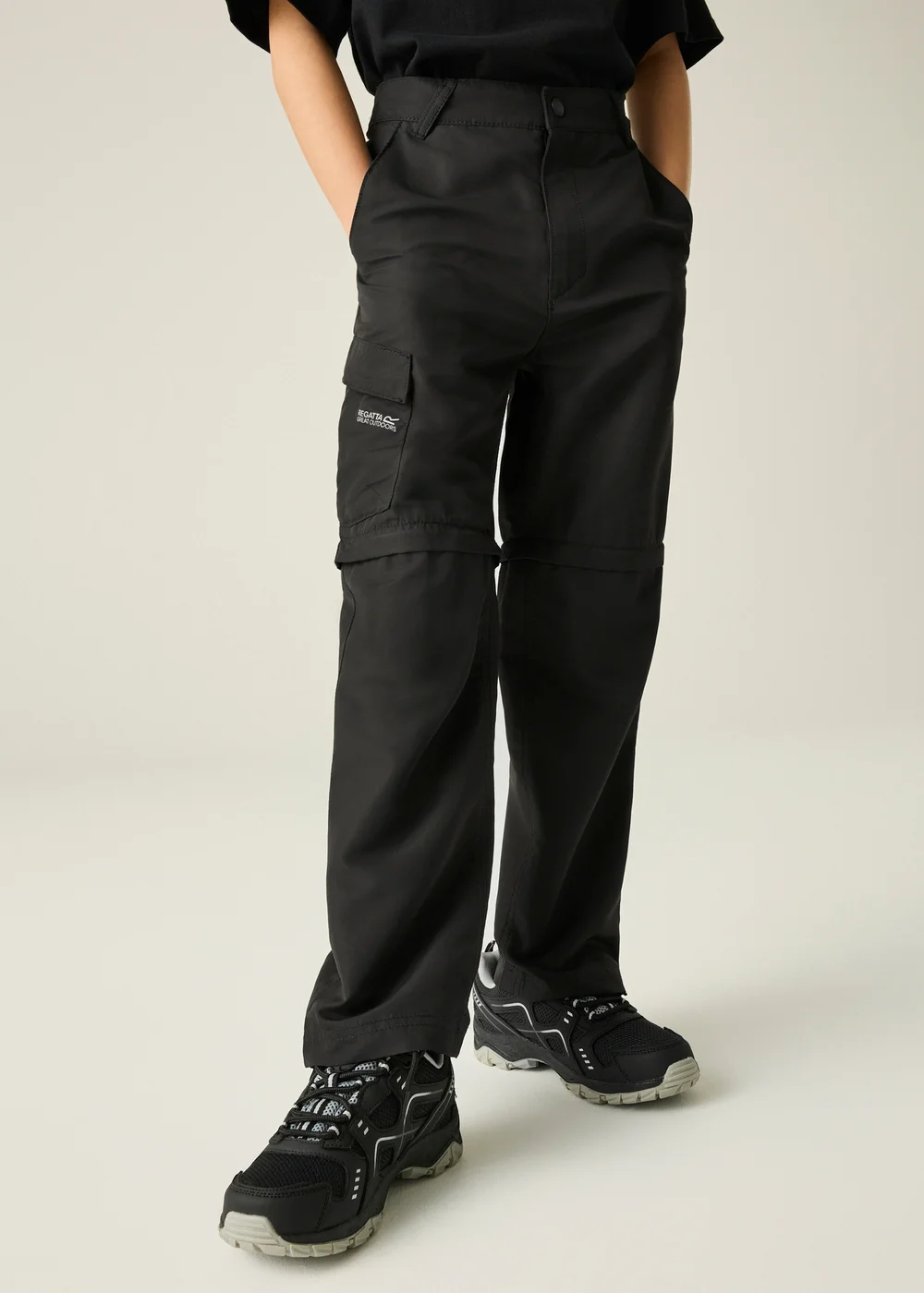 Regatta Black Sorcer III Quick Drying Trousers (3-13 Years) - 4-5 Yrs Image 1
