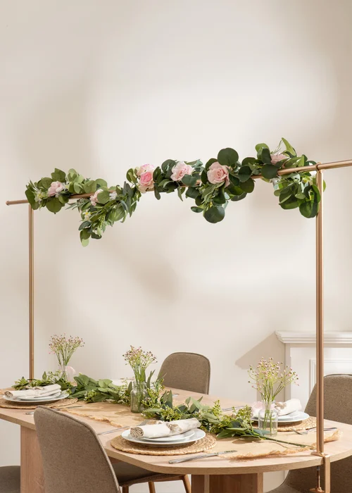 Scottish Everlastings Rose Gold Over Table Display Frame (2.5m) - One Size Image 3