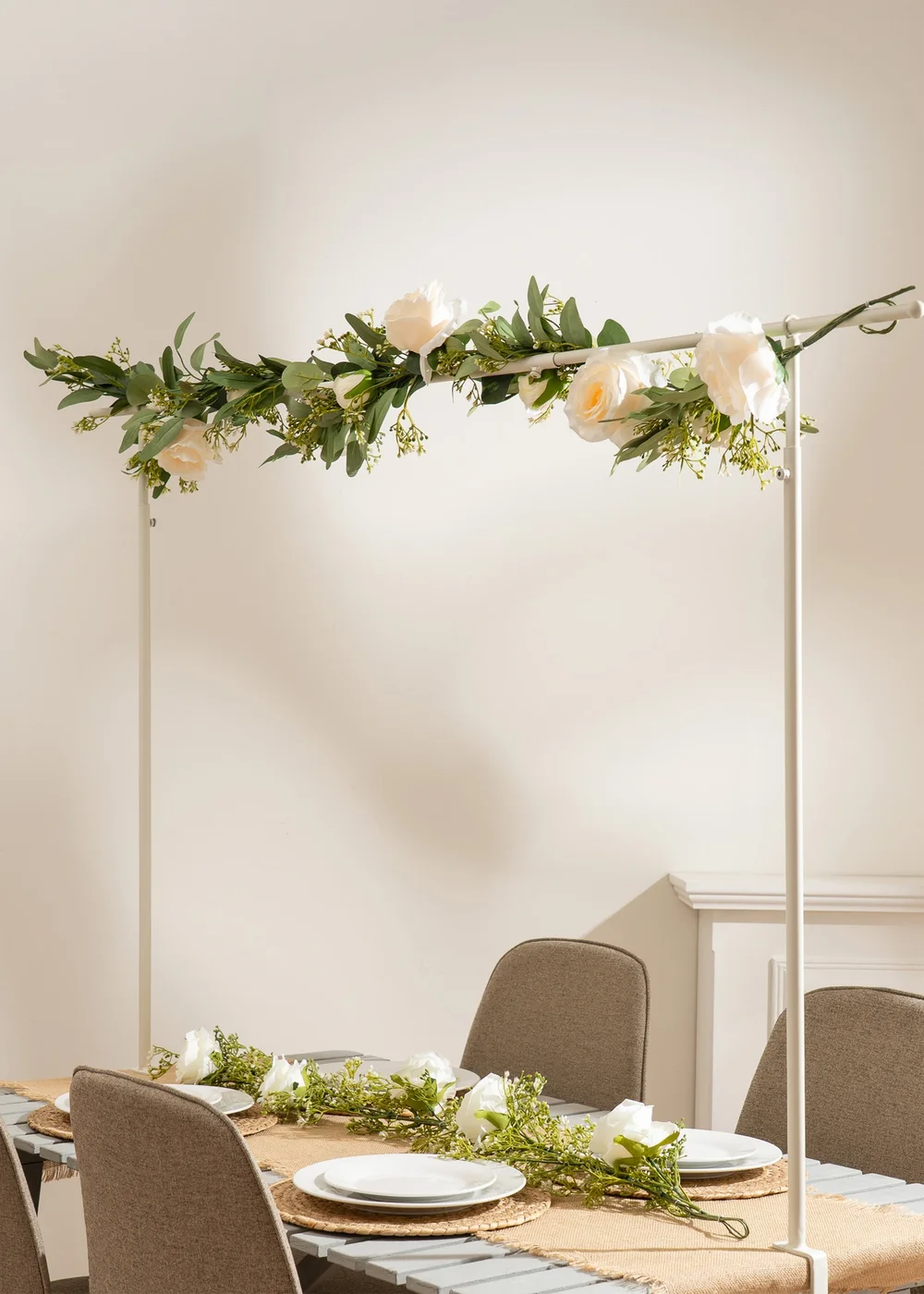 Scottish Everlastings White Over Table Display Frame (1.4m) - One Size Image 3