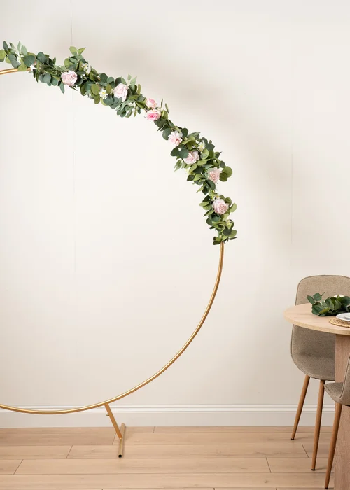 Scottish Everlastings Gold Round Arch Frame (1.8m) - One Size Image 4