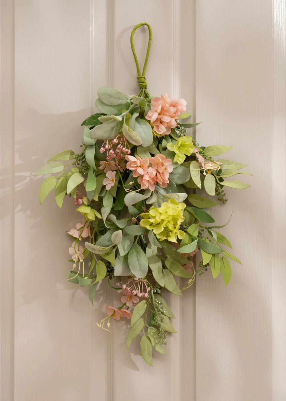 Scottish Everlastings Pink & Green Hydrangea Teardrop Swag (55cm) - One Size Image 3
