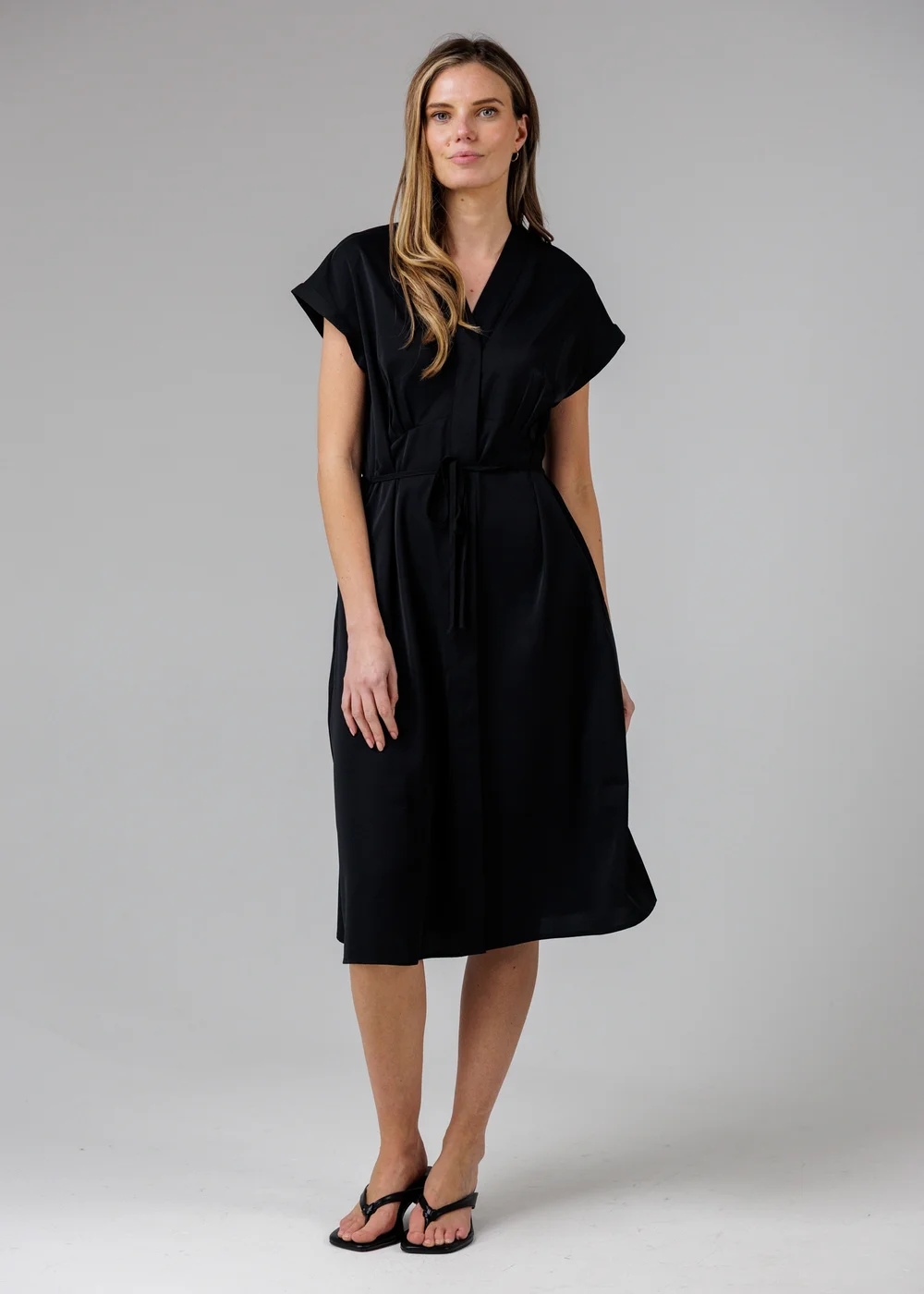 French Connection Black V-Neck Cap Sleeve Crepe Midi Dress - 16 Image 1