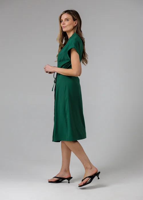French Connection Green V-Neck Cap Sleeve Crepe Midi Dress - 12 | Matalan French Connection Green V-Neck Cap Sleeve Crepe Midi Dress - 12 | Matalan