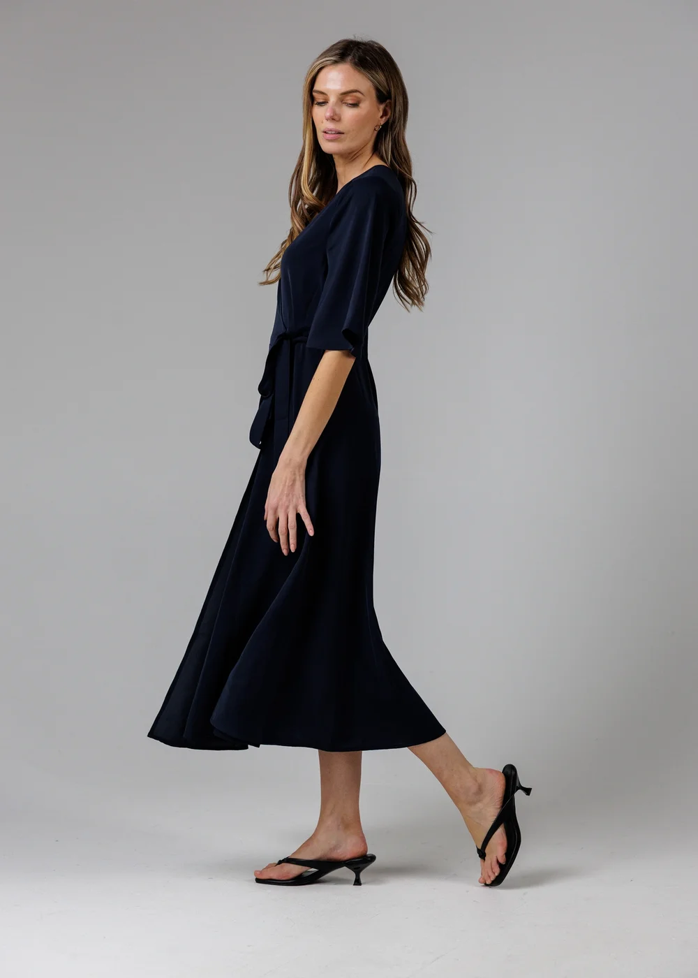 French Connection Navy V- Neck Bell Sleeve Wrap Tie Crepe Midi Dress - 14 Image 4