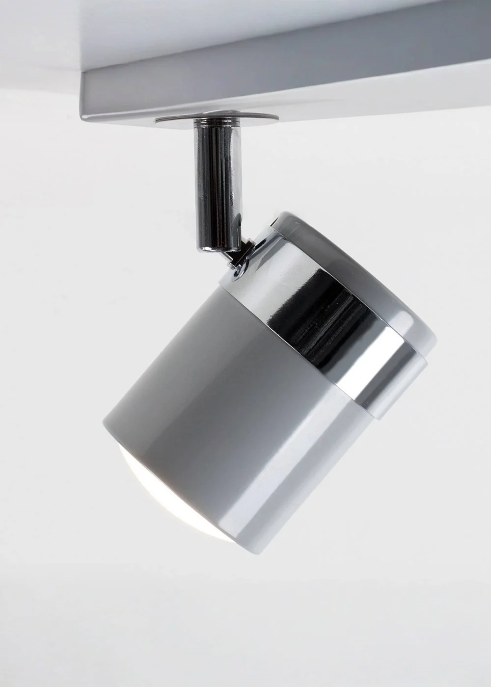 ValueLights Rosie 3 Way Straight Bar Spot Light Chrome - One Size Image 2