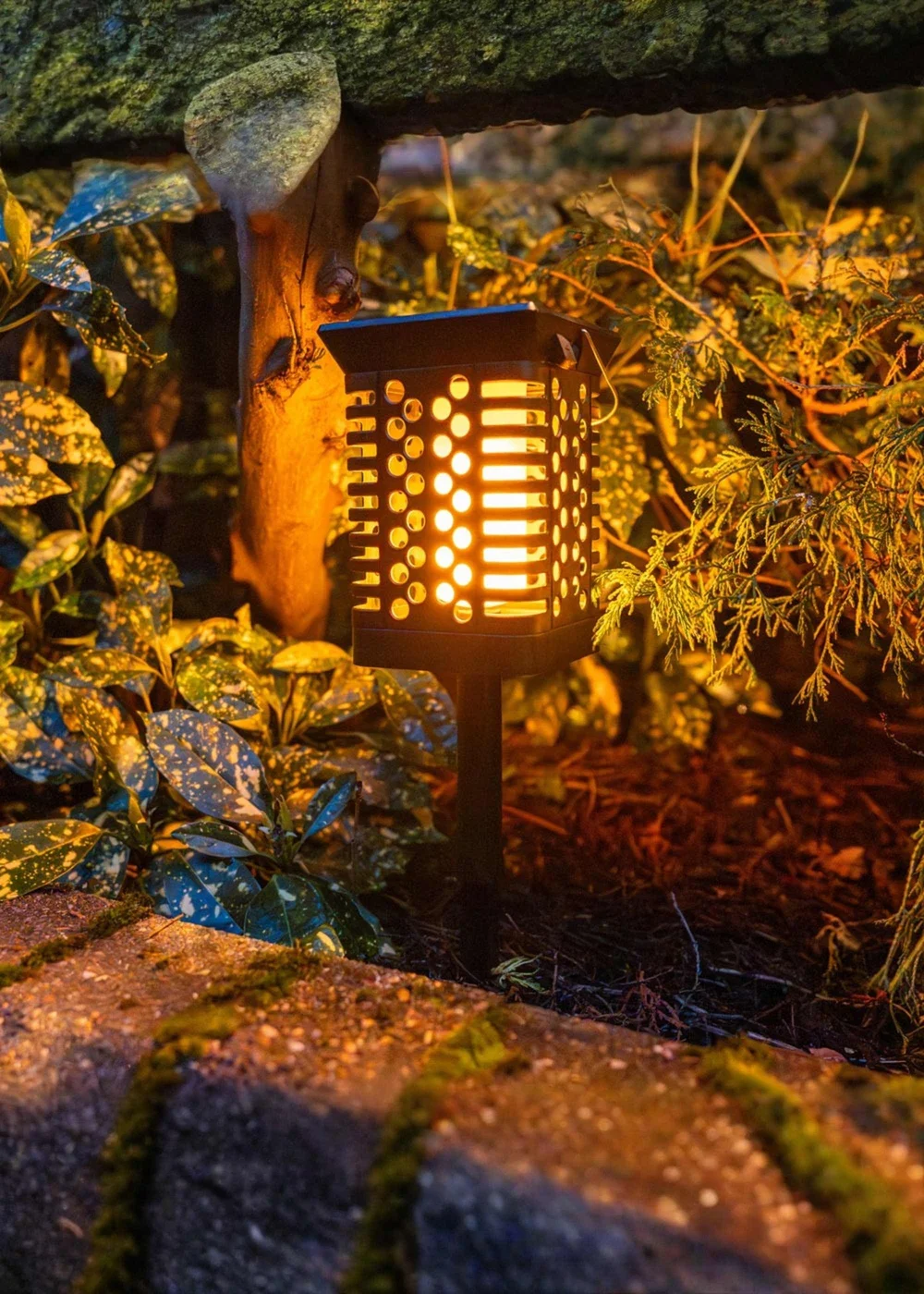 ValueLights Multi Function Flame Effect Solar Lantern/Stake Light - One Size Image 3