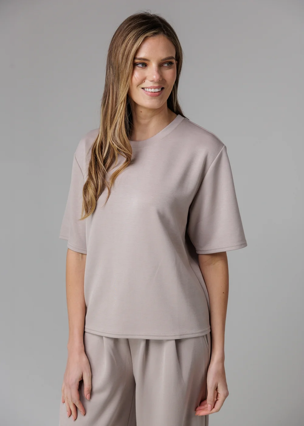 French Connection Beige Luxe Short Sleeve Crew Neck Pinched Top - XS Image 1