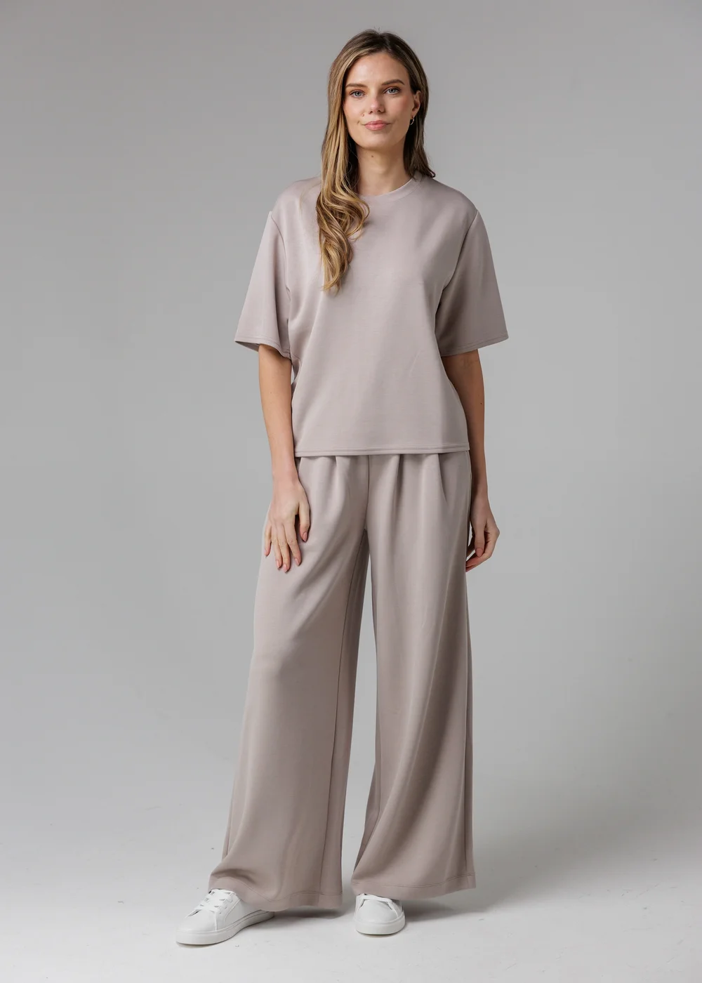 French Connection Beige Luxe Short Sleeve Crew Neck Pinched Top - XS Image 3