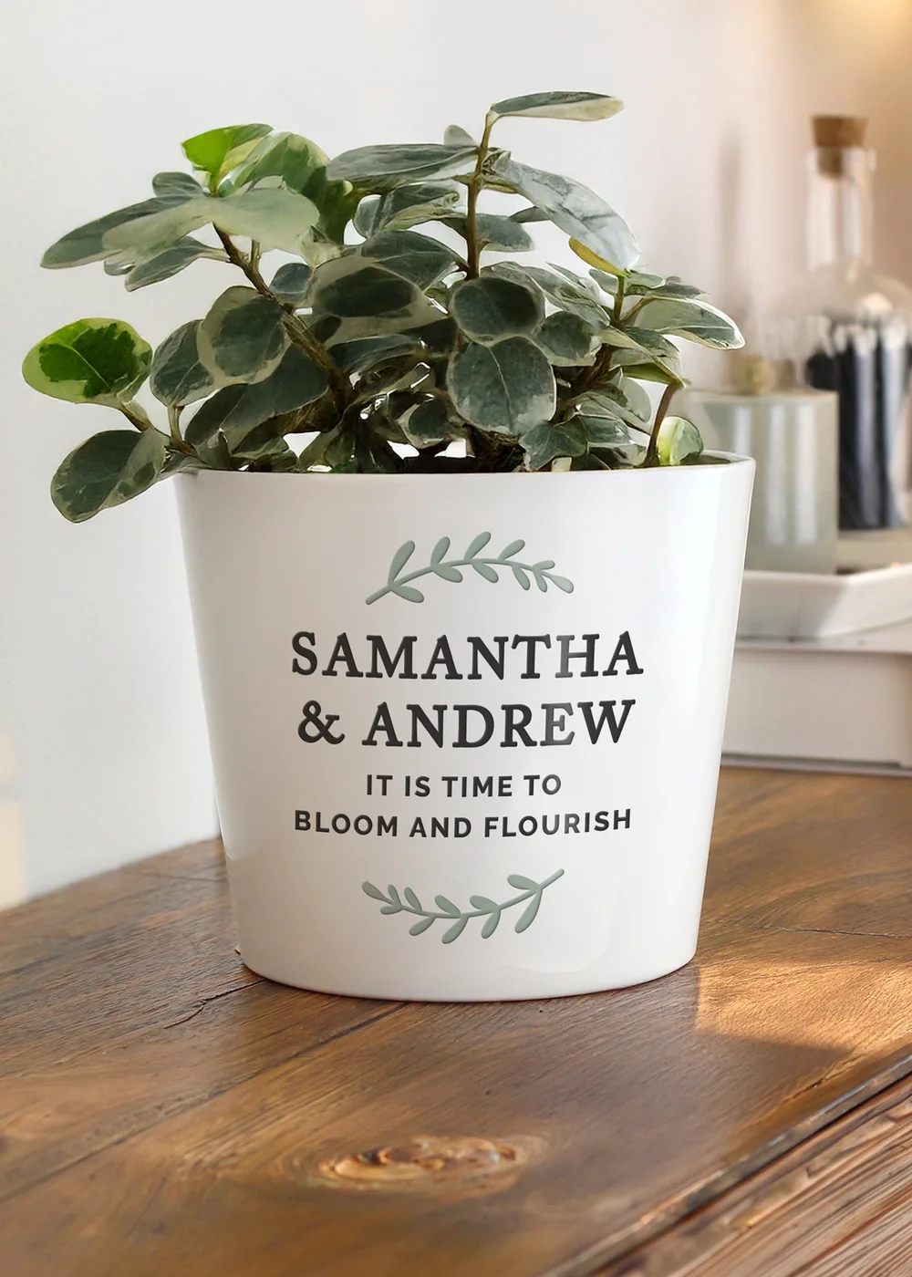 Personalised Memento Company Wreath Plant Pot - One Size Image 1