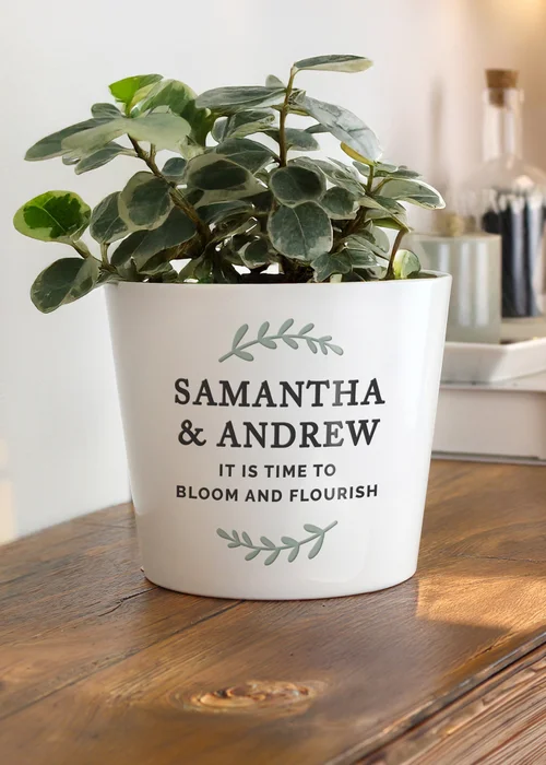 Personalised Memento Company Wreath Plant Pot - One Size Image 1