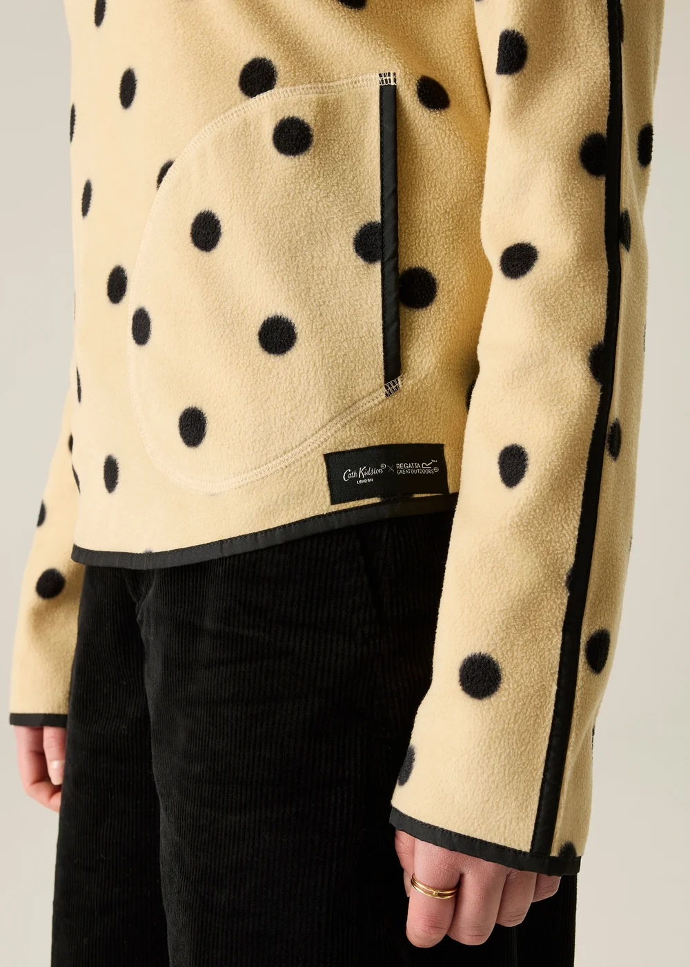 Regatta Half Zip Cath Kidston Printed Fleece Cream Spot Print - 20 Image 4