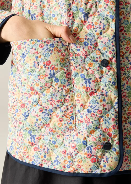 Regatta Lightweight Cath Kidston Quilted Jacket Floral Harmony Ditsy - 18 Image 4