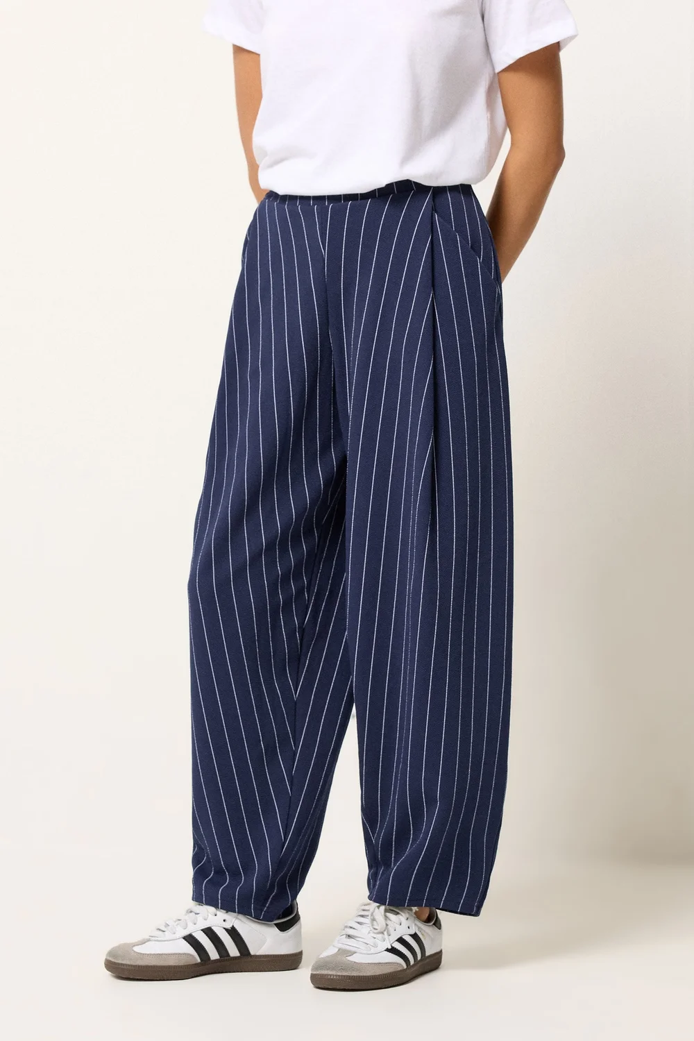 PixieGirl Petite Navy Blue Stripe Barrel Leg Trousers - 14/L27 Image 2