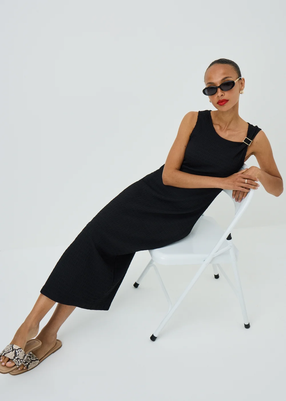 Black Textured Midaxi Dress - 8 Image 1