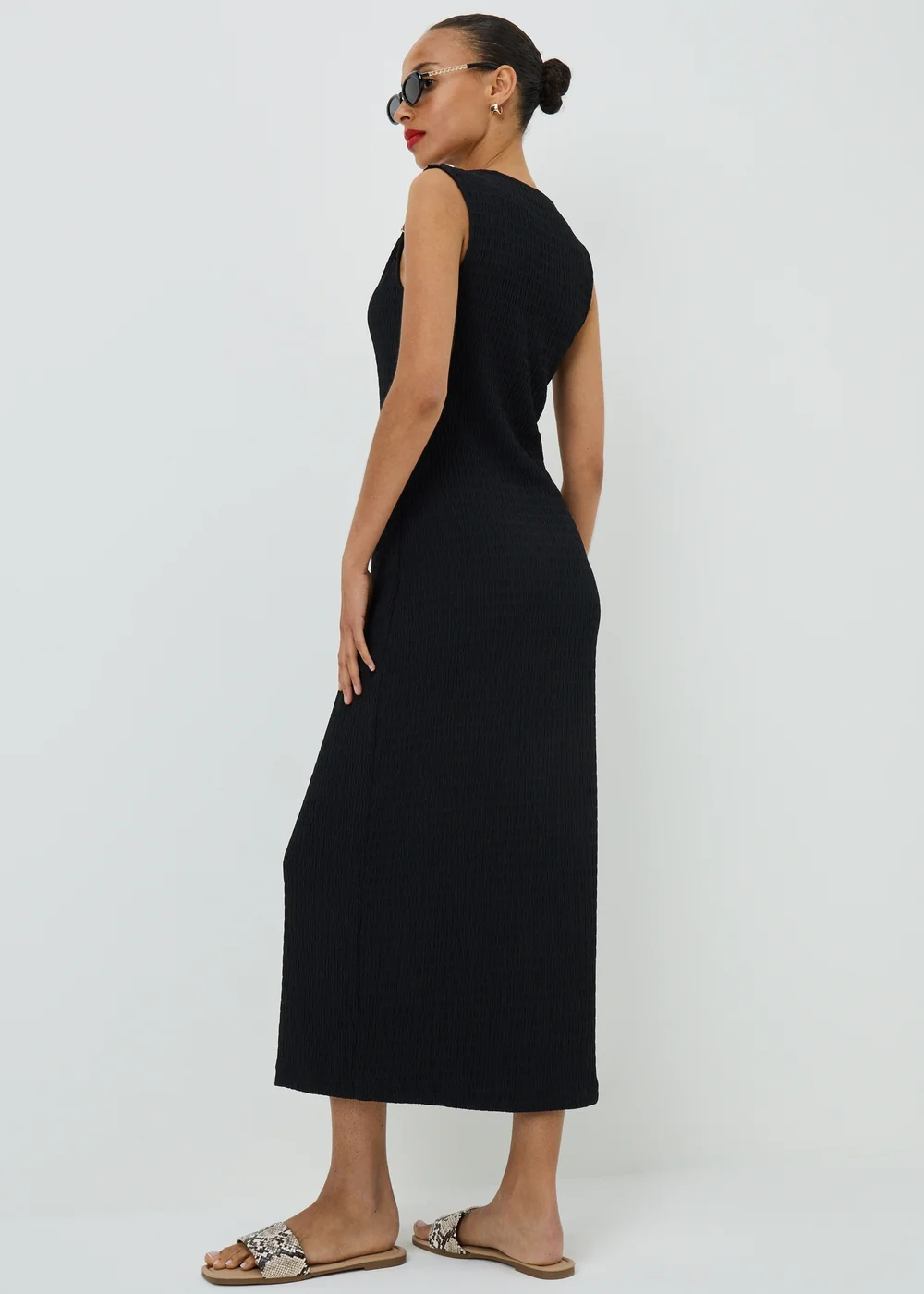Black Textured Midaxi Dress - 8 Image 2