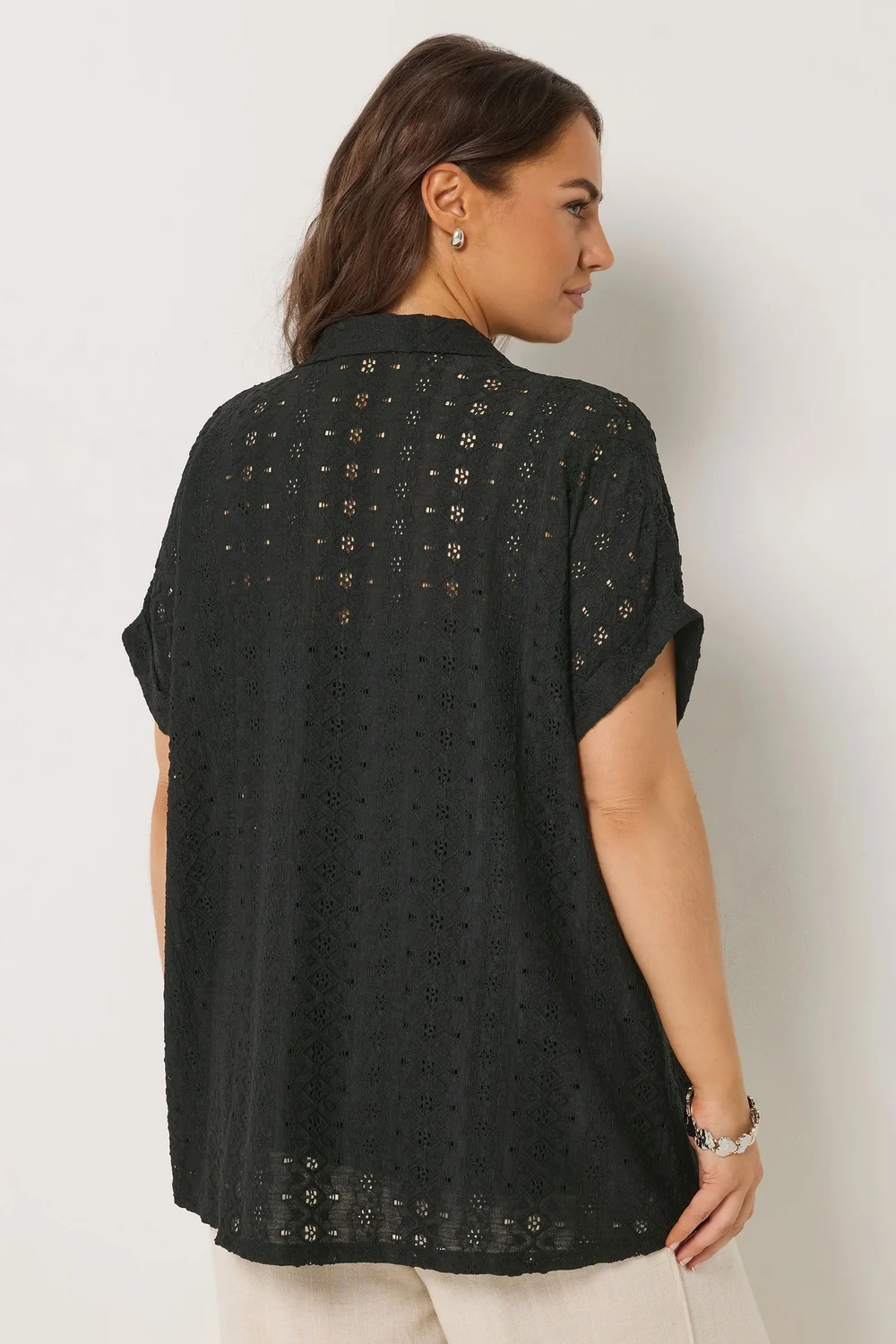 Yours Curve Black Broderie Anglaise Grown On Sleeve Shirt - 26-28 Image 3