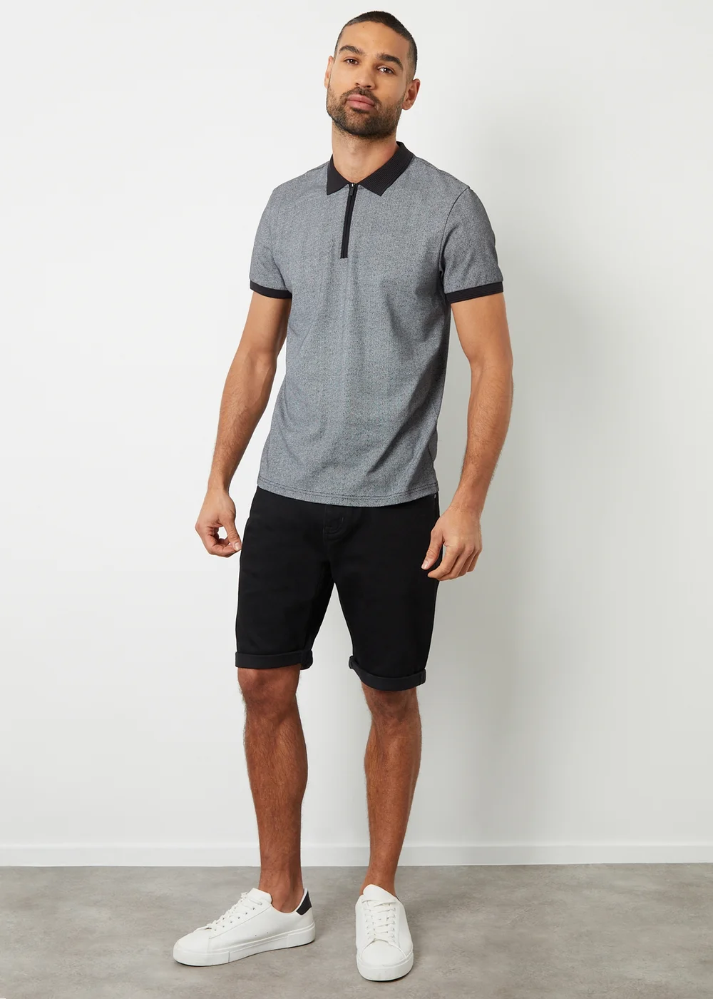 Threadbare Black Turn Up Denim Shorts - 30 Image 4
