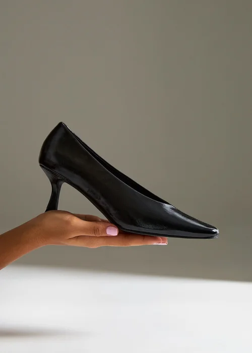 Linzi Delaney Black Faux Leather Square Toe Court Heels - 3 Image 6