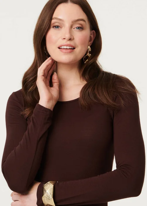 Izabel London Brown Long Sleeve Slim Scoop Neck Top - 12 Image 3